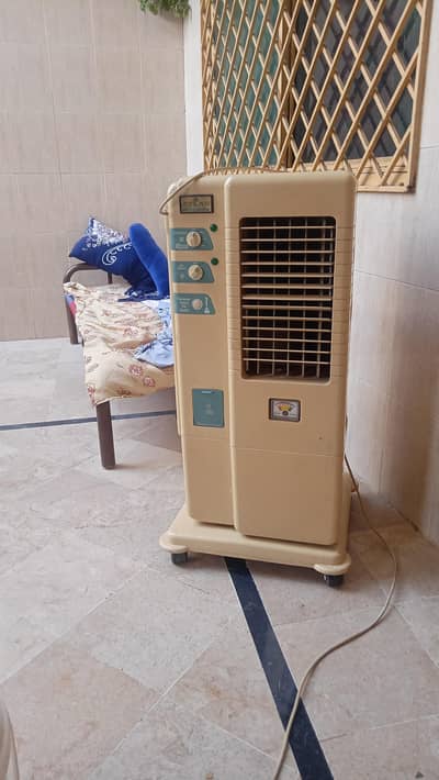 Atlas water cooler