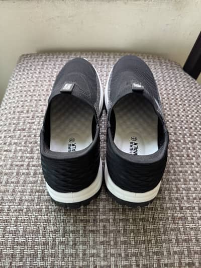 skechers go walk 03044942631 sizes available 44 size brand new contact
