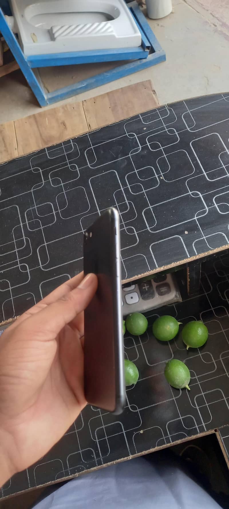 Apple iPhone 7 4