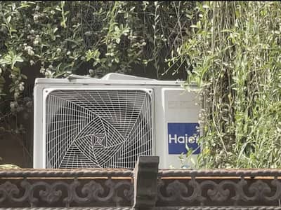 1.5 Ton DC inverter Ac Split haier used in good condition