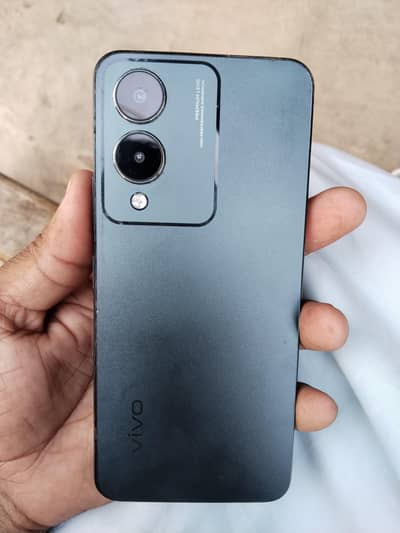 Vivo Y17s