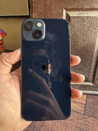 Apple iPhone 13
