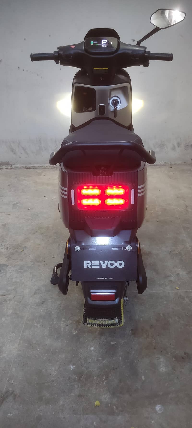 REVOO 9