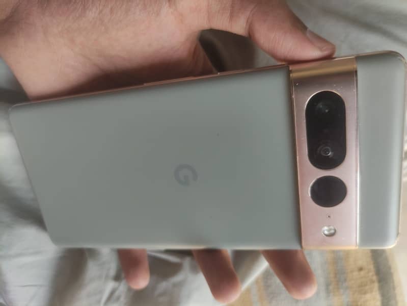 Google Pixel 7 Pro 2