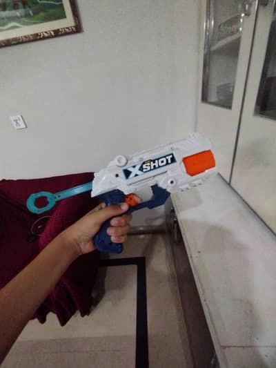 X shot Zuru