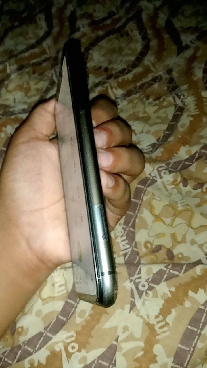 Apple iPhone 11 1