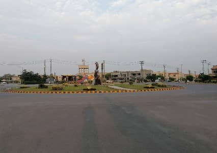 Flat Of 10 Marla In Askari 11 - Sector B Is Available