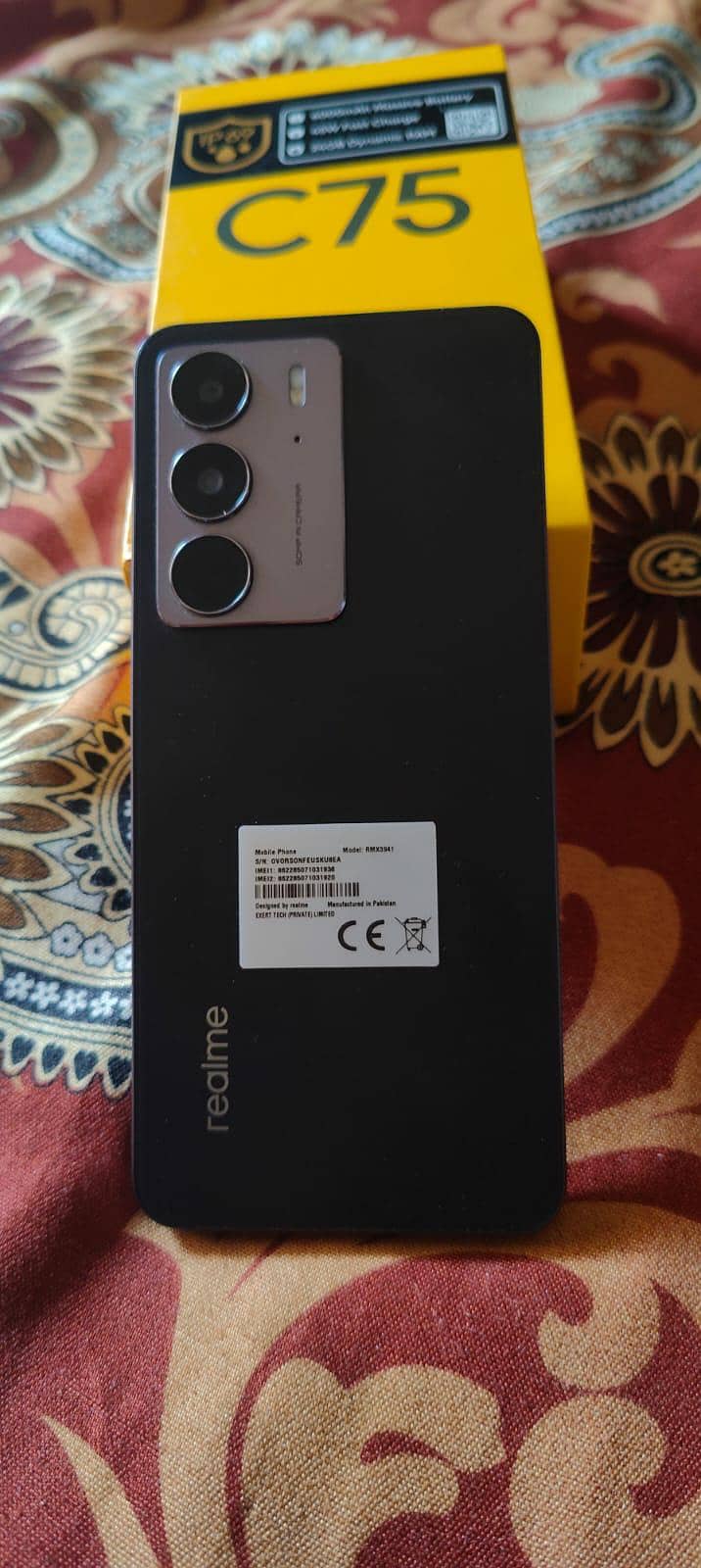 Realme C75 1