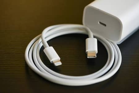 Iphone 12 Charger 2 month used 100% original