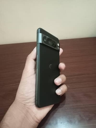 Google Pixel 8 Pro
