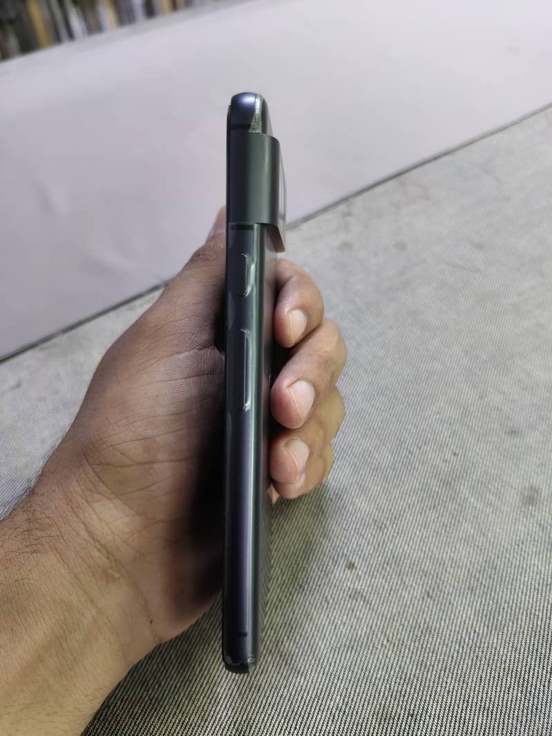 Google Pixel 8 2