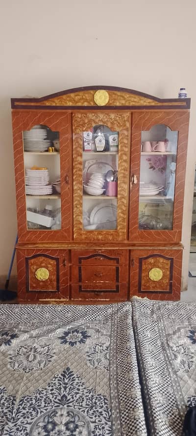 Bartan wali Wooden Almari