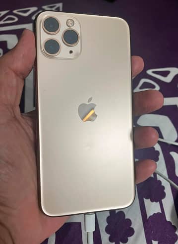 Apple iPhone 11 Pro 3
