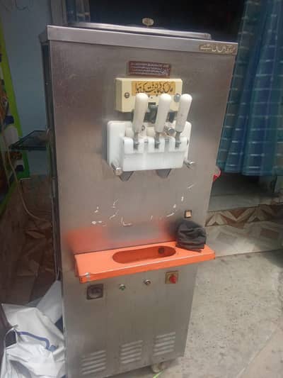 Cone ice cream Machine