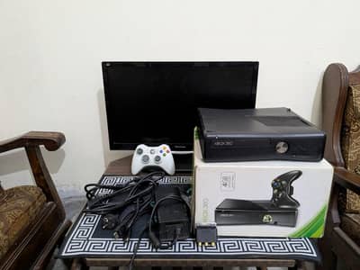 xbox 360 slim 48 games pre installed with monitor and all accessories