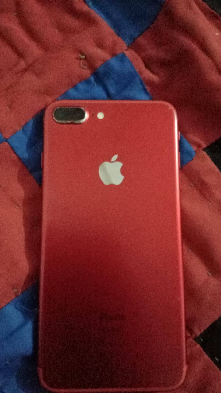 Apple iPhone 7 Plus 5