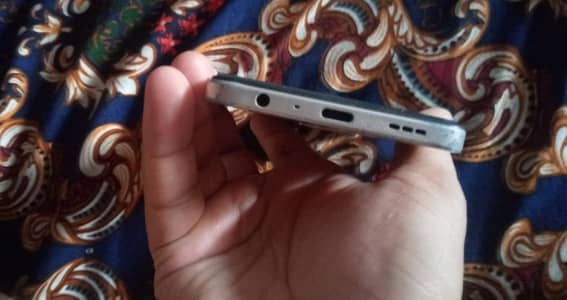 OPPO F21 Pro