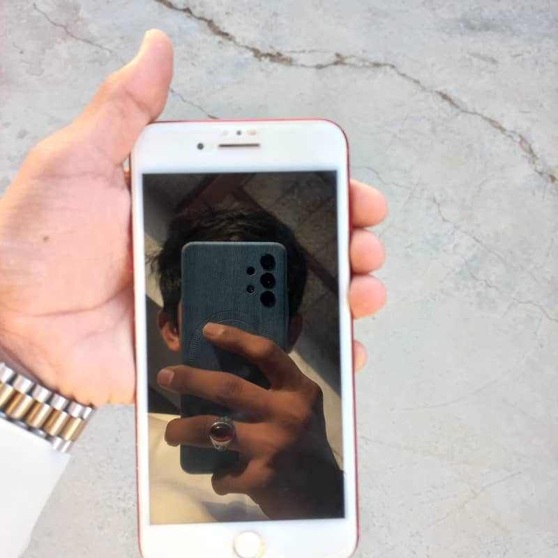 Apple iPhone 7 Plus 6