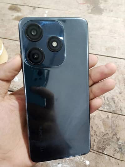 Tecno Spark 10C 10/8 condition box sath ha changer nhi