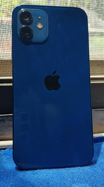 Apple iPhone 12