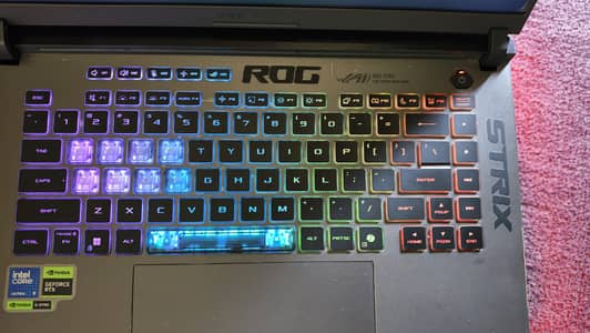 Asus strix G16 Ultra 9 275Hx