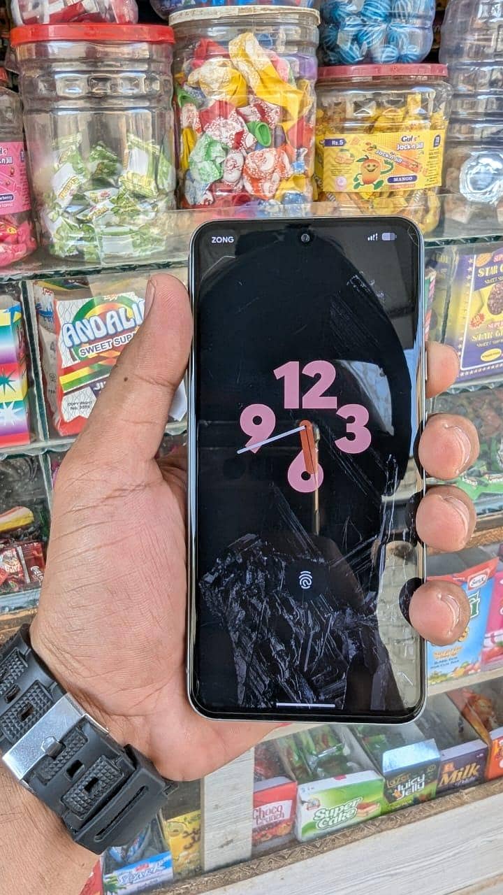 Google pixel 8 3
