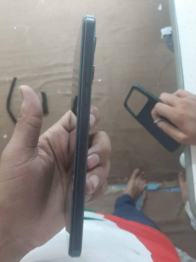 Tecno CAMON 40 1