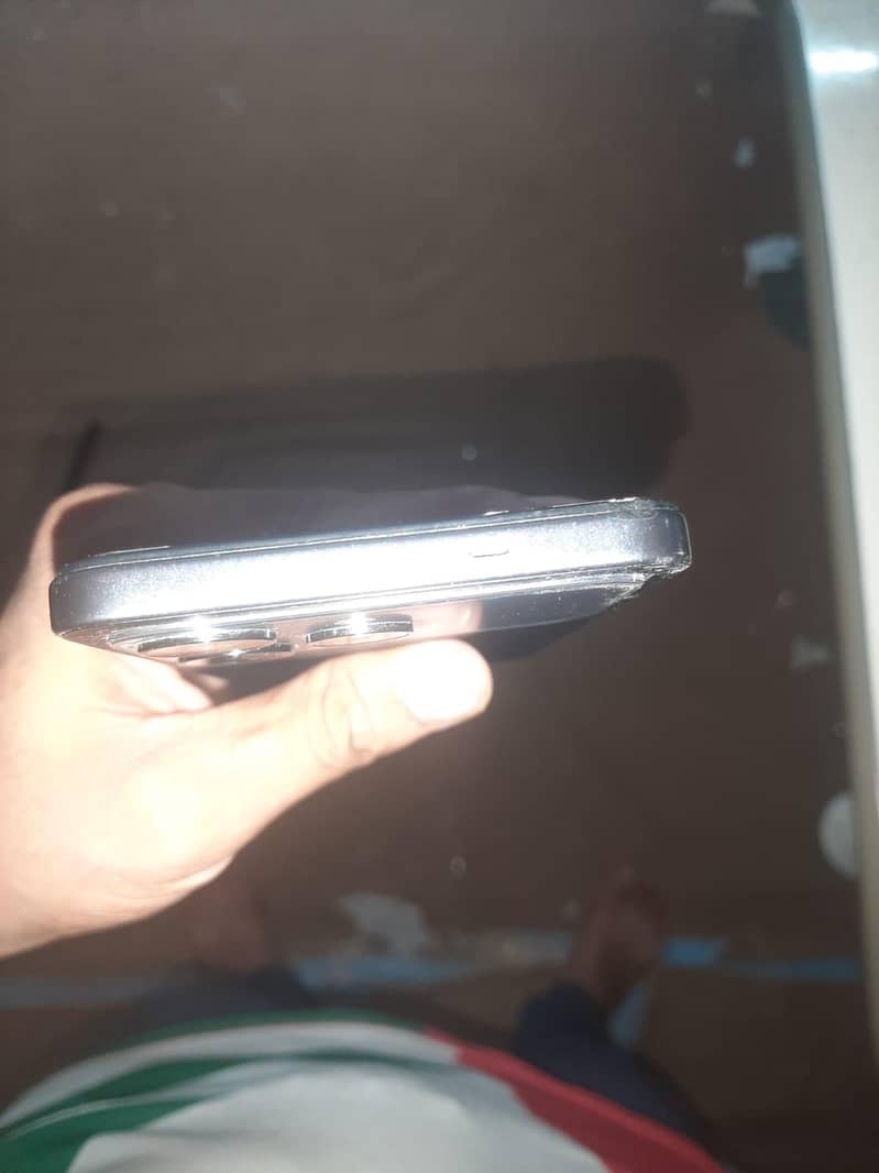 Tecno CAMON 40 2