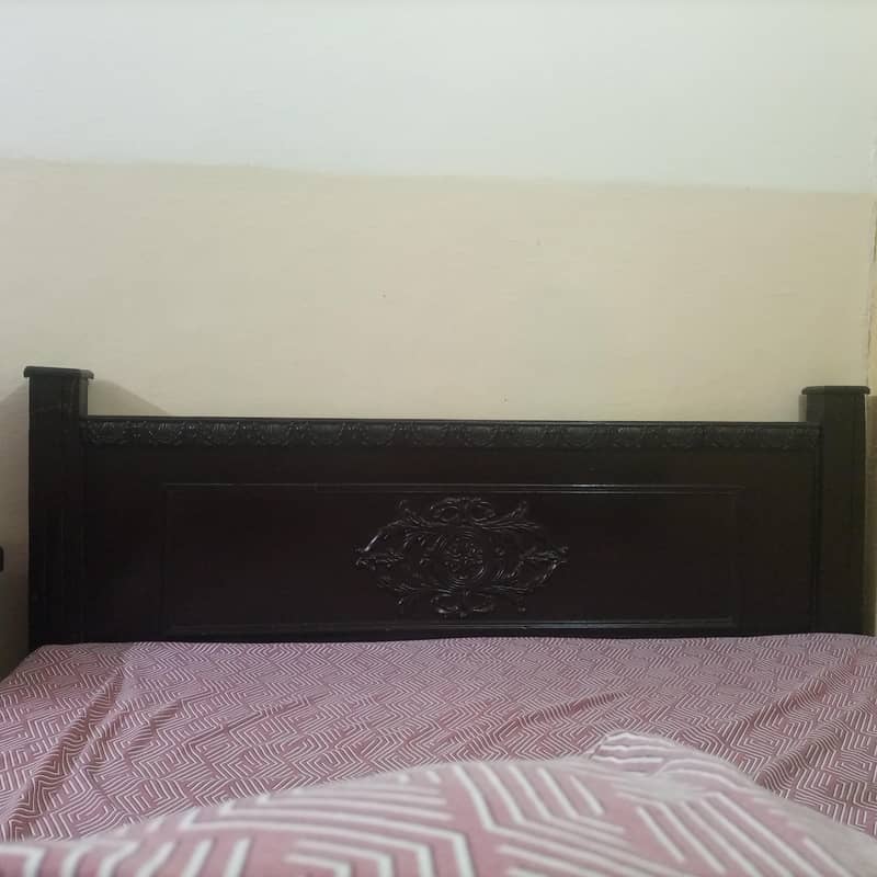 king size bed 0