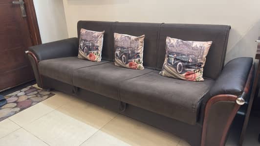 Moltyhome 3 seater sofa come bed