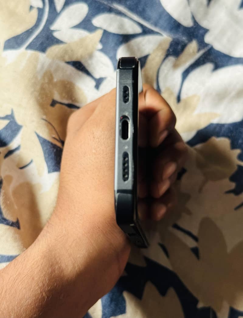 IPhone 16 Pro 3