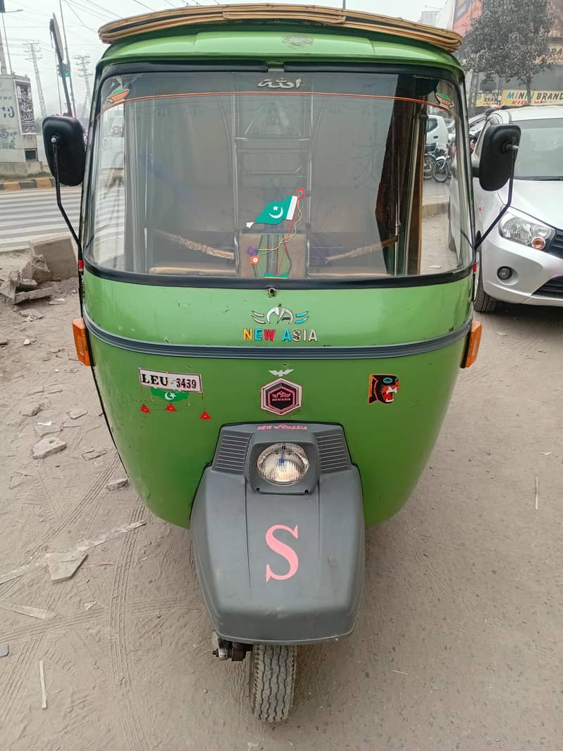 Auto rickshaw 0