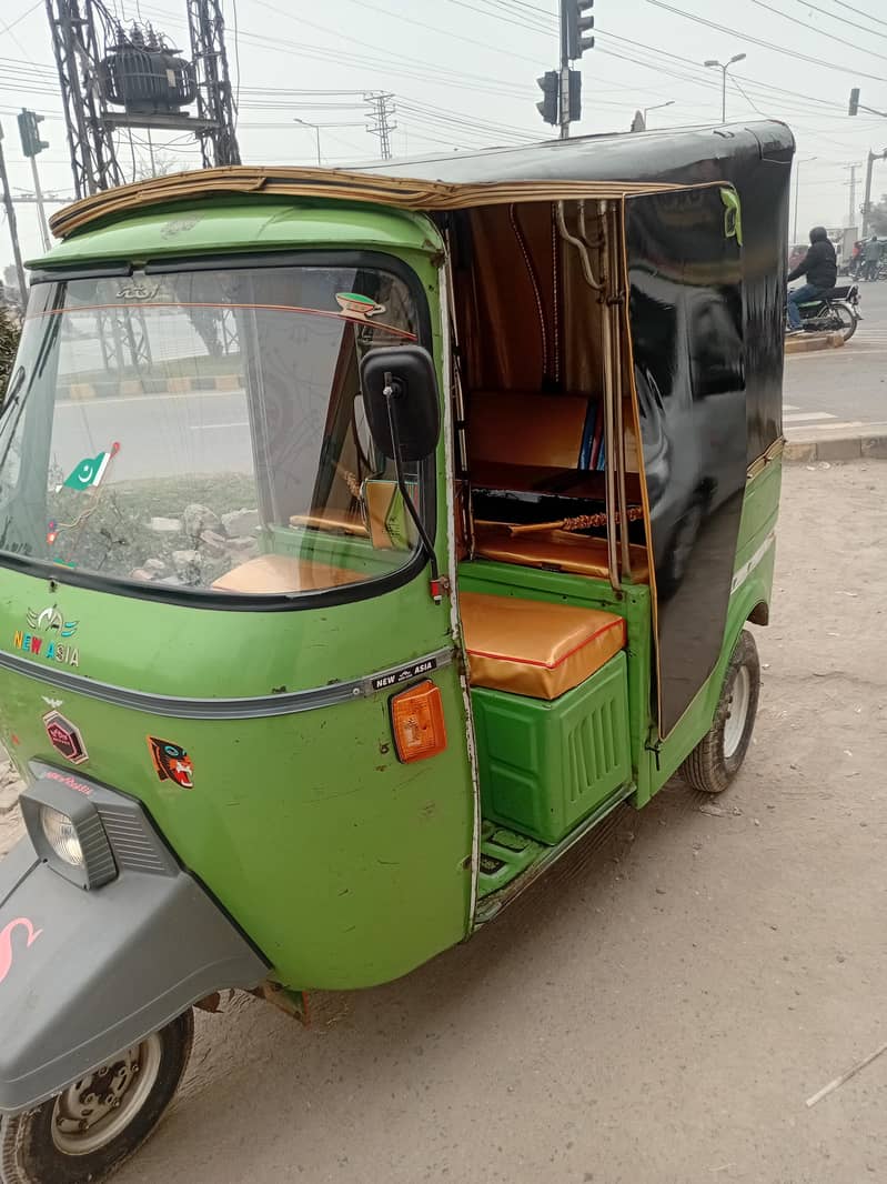 Auto rickshaw 2