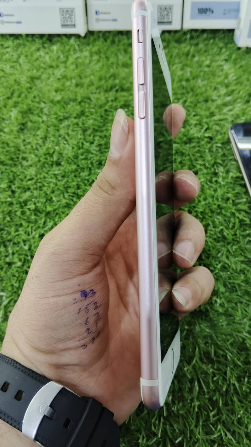 Apple iPhone 6S Plus 3