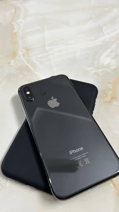 Apple iPhone XS