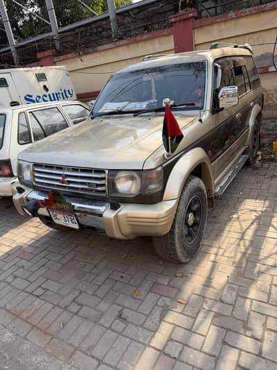 Mitsubishi Pajero 1997