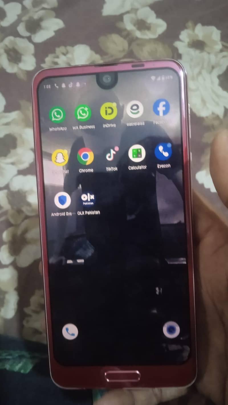Sharp Aquos R2 1