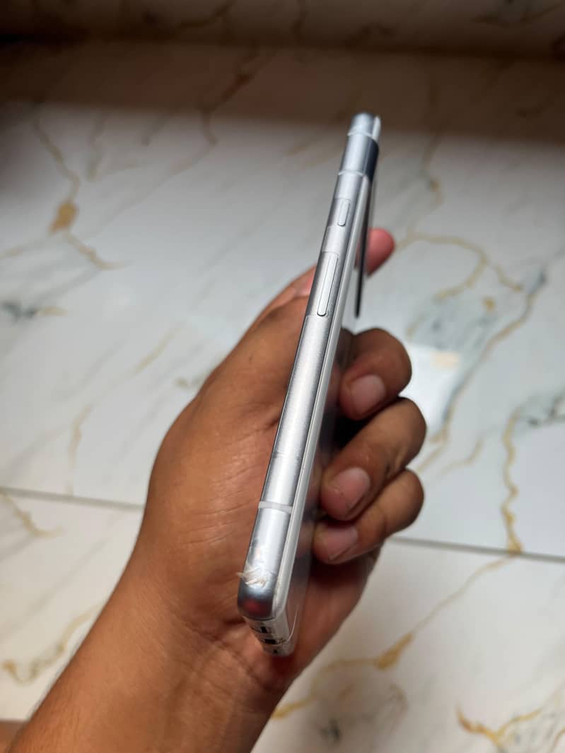 Google Pixel 7a 3