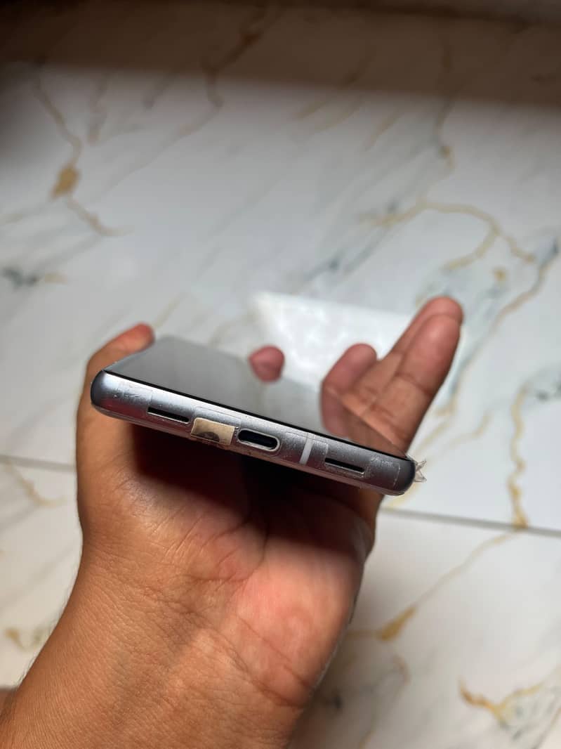 Google Pixel 7a 4