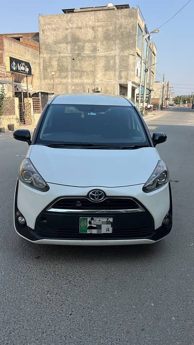 Toyota Sienta X Limited Hybrid 2015