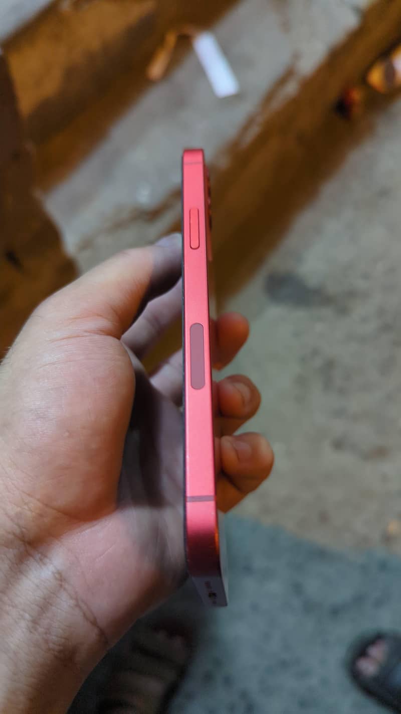 Apple iPhone 12 1