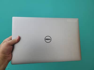 Dell xps 9550 - 4K display -  Touch Screen - 15.6" - 2 Gb Nvidia