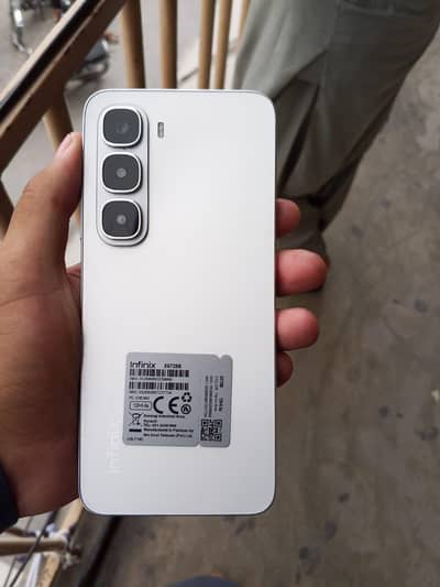 Infinix Hot 60i