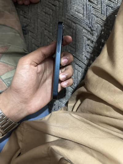Apple iPhone 13 mini