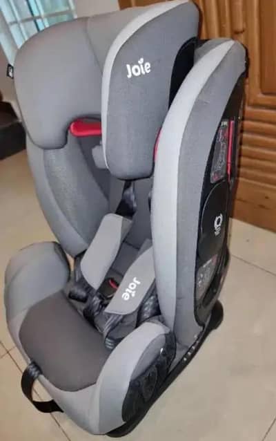 JOIE CAR SEAT