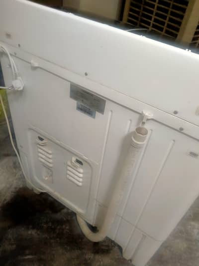 Kenwood washing machin and spinner