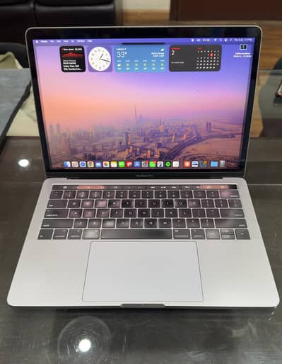 Apple MacBook Pro 2018 13" i7 16GB/256GB - 4 Thunderbolt Ports