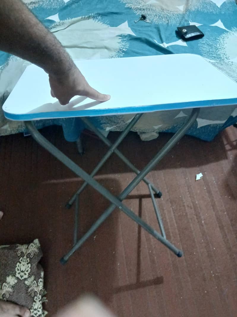 Folding Table 1