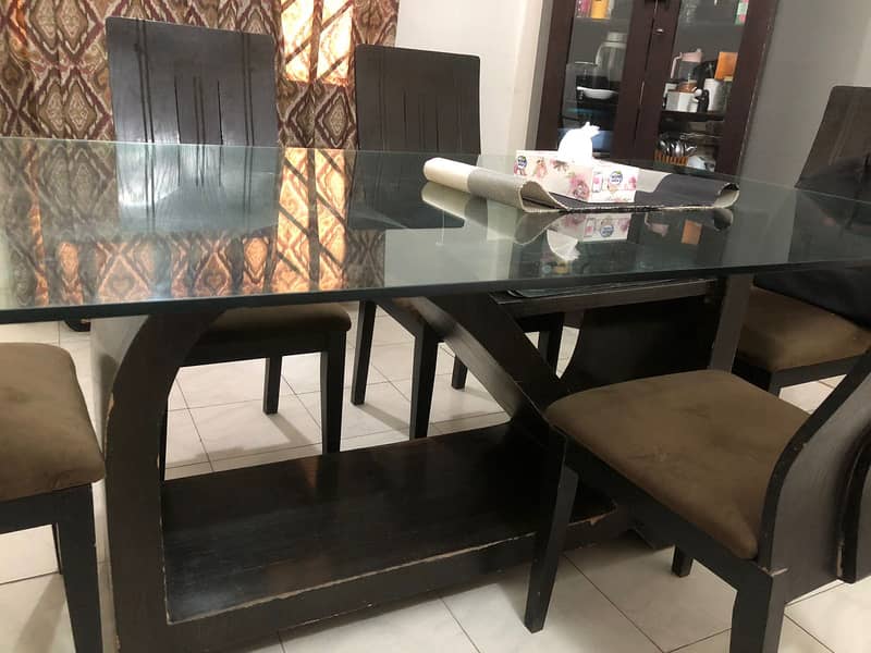 DINING TABLE 1