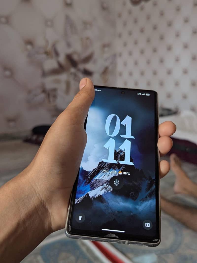 Google Pixel 7a 2